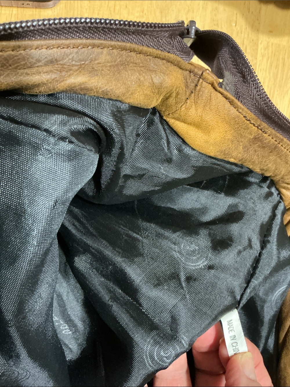 Classic Brown Leather Weekender Duffel Bag - Adjustable Strap - Picture 6 of 8